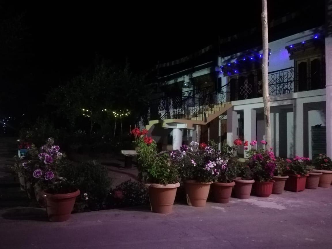 Sernang Homestay Hundar Exterior foto