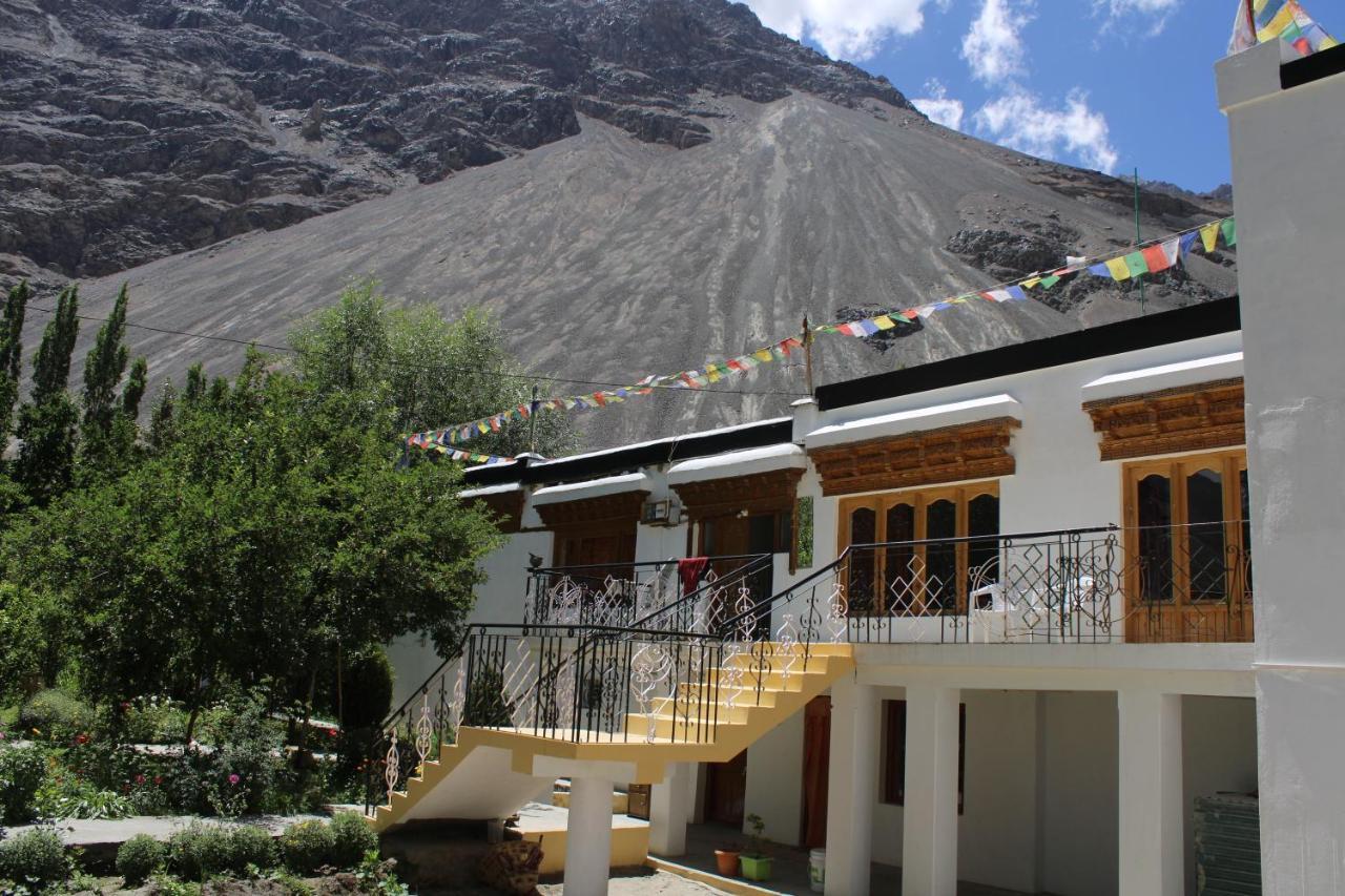 Sernang Homestay Hundar Exterior foto
