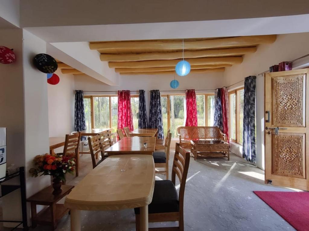 Sernang Homestay Hundar Exterior foto